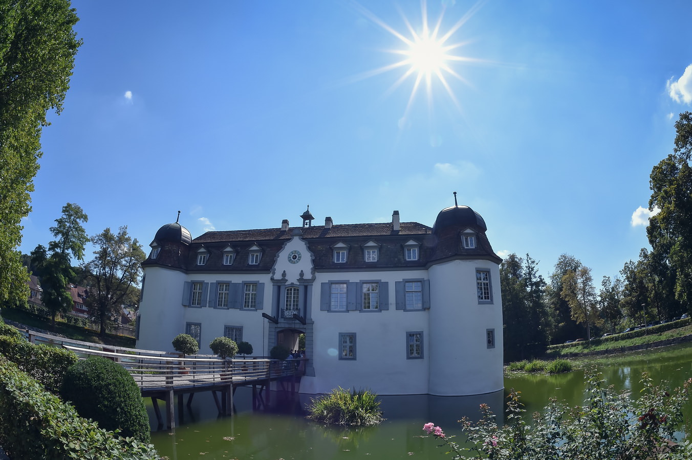 Schloss Bottmingen: Aussenansicht