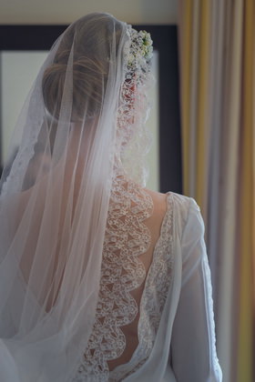 Soll der Hochzeitsfotograf schon beim Kleid anziehen dabei sein, und fotografieren? - 